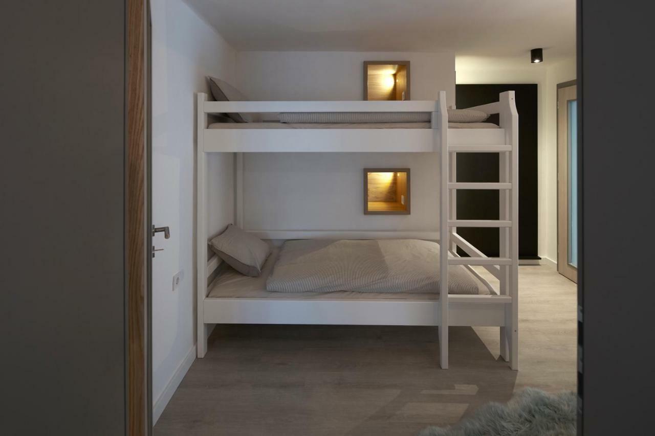 7Domb Apartman Komlo ภายนอก รูปภาพ
